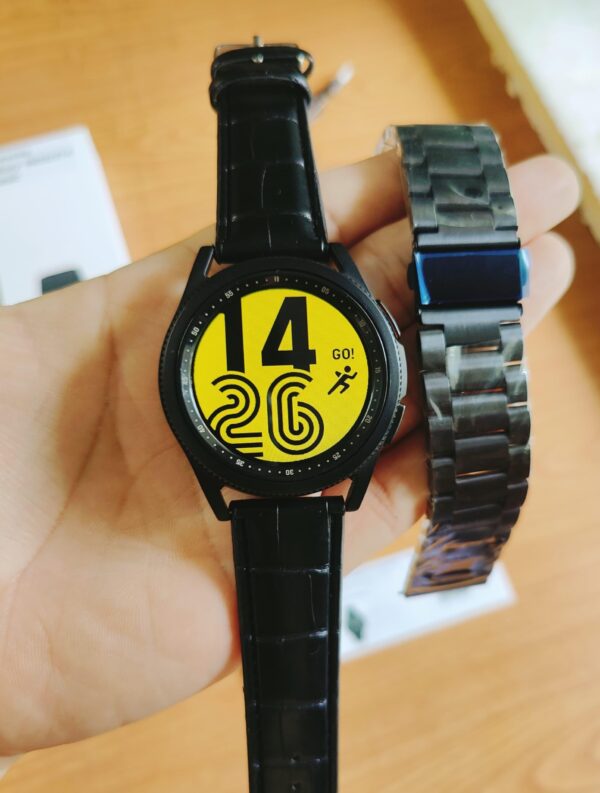 Samsung Galaxy Watch 4 - Image 3